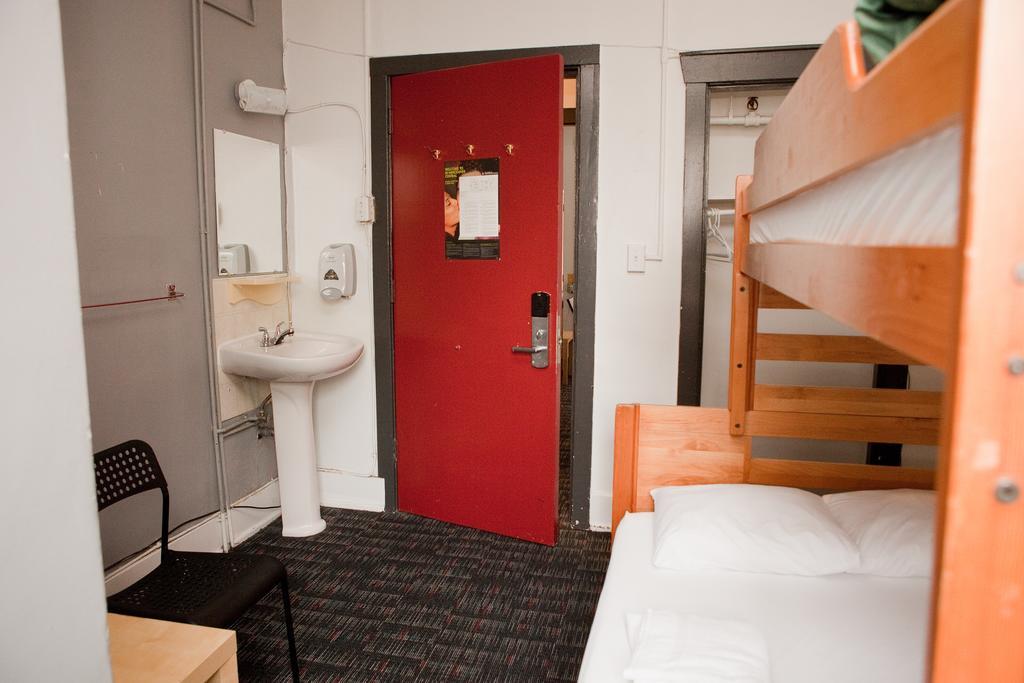 Auberge de jeunesse HI Vancouver Central Chambre photo